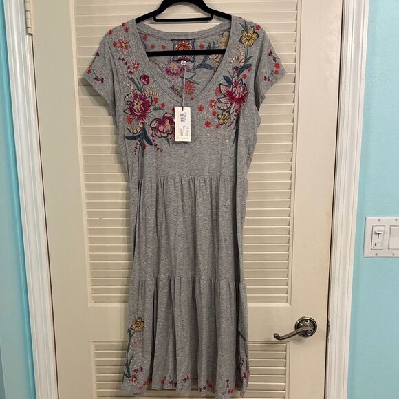 Johnny Was Jessica Tiered Embroidered Midi Dress Heathered Grey Size Small NWT - Picture 4 of 7